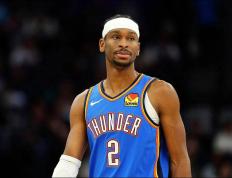 场均40分7.5助攻！亚历山大(dà)稳坐(zuò)联盟第一人宝座(zuò)，NBA更新换代