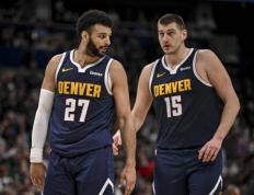 森林狼季前賽(sài)横扫卫冕冠军，掘金暴露问题