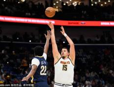 泰瑞斯·哈利伯顿在养伤期间加入《NBA夜话》担任评论员