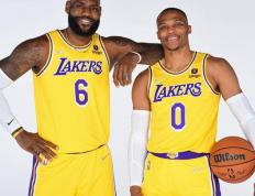 湖人替补奇兵(bīng)拯救比賽(sài)