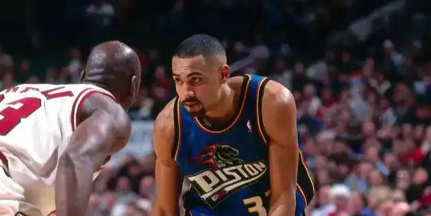 “伤病如影隨(suí)形,四位NBA球星改變(biàn)联盟(méng)格局”