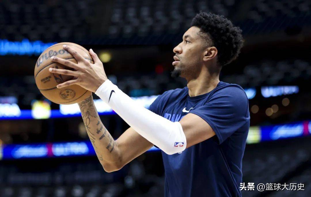两次膝盖手(shǒu)术！29岁的伍德，还能重返NBA吗？