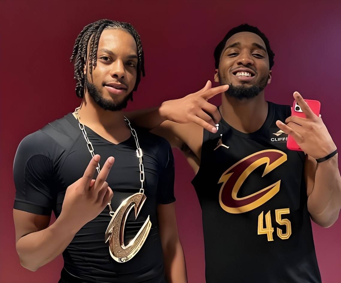 达柳斯-加兰交(jiāo)易(yì)热点, 骑士是(shì)否该放手, 分(fēn)析與(yǔ)决策挑战