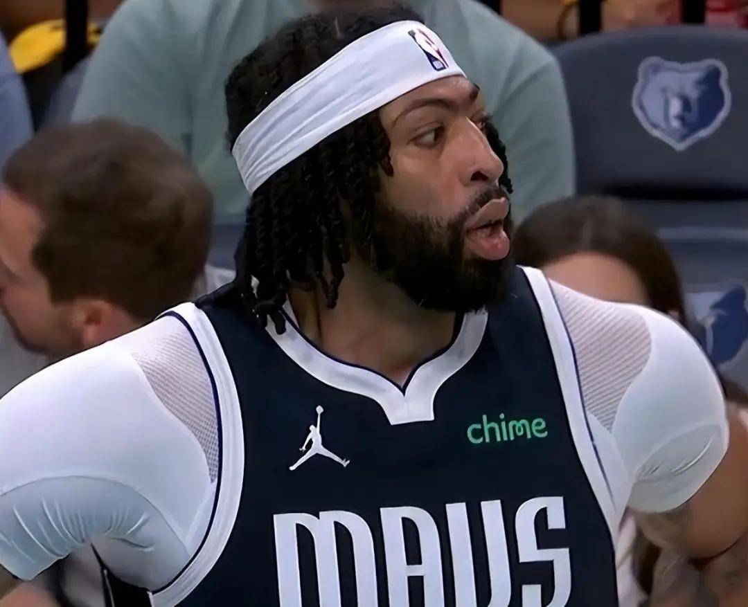 正式加盟独行俠(xiá)!你好,盖帽王!曝浓眉哥退出(chū)NBA揭幕战