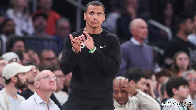 霸(bà)气,凯尔特人队杰森·塔图姆承诺将会在主场复出(chū)