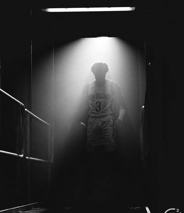 首秀惊艳!锡安三分球高效命(mìng)中率,NBA冠军後(hòu)卫普尔表現(xiàn)平(píng)平(píng)