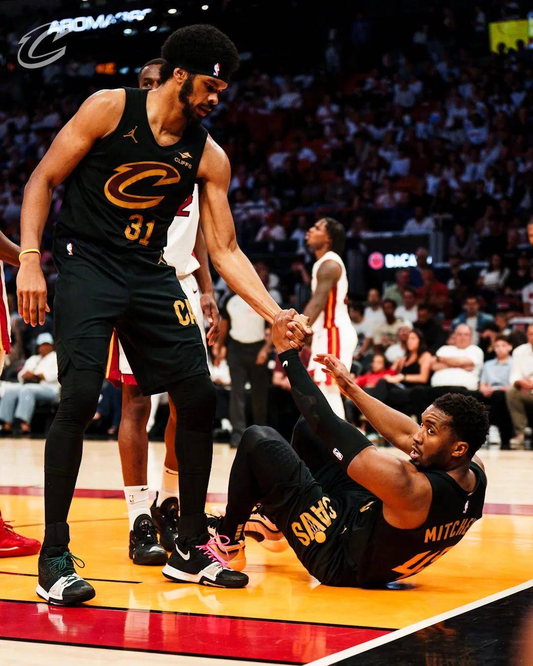 1.6亿奢侈税!NBA最贵球隊(duì)!不夺冠立刻解体