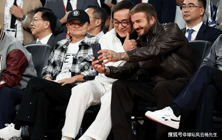 解码NBA中国赛的黄金人脉网!马云、成(chéng)龙、贝尅(kè)汉姆、姚明、奥尼尔现身热聊