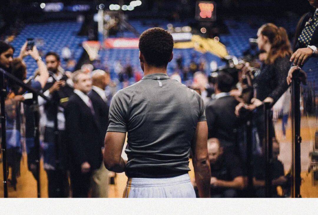 从無(wú)名之辈到历史颠覆者,斯蒂芬·庫(kù)里的故事