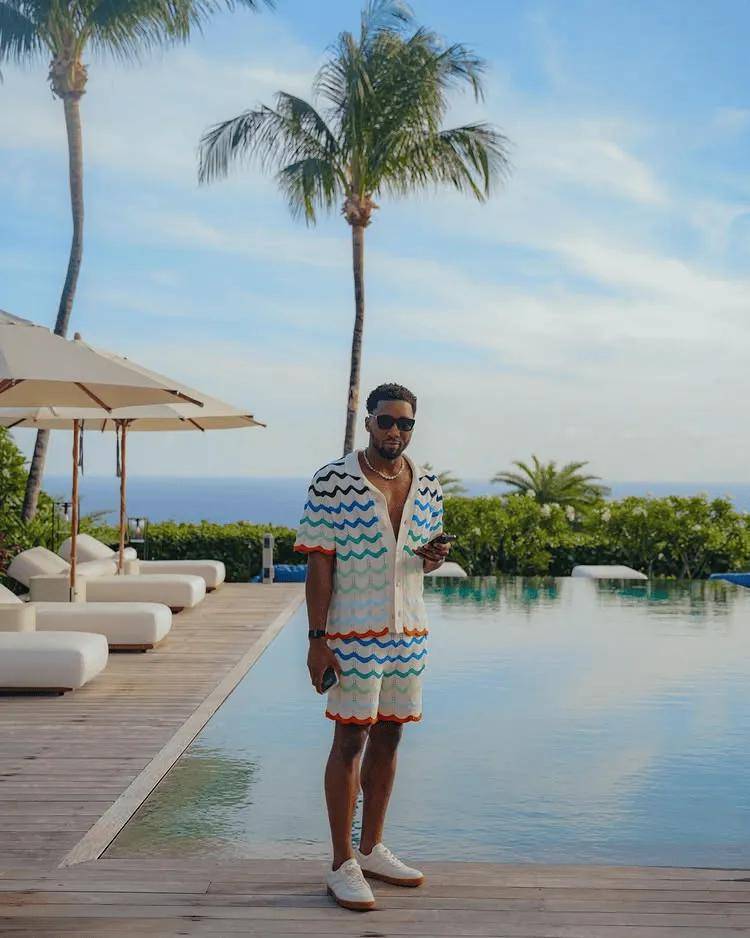 生涯首次一阵！多诺万-米切尔ins晒出训练和(hé)休闲照