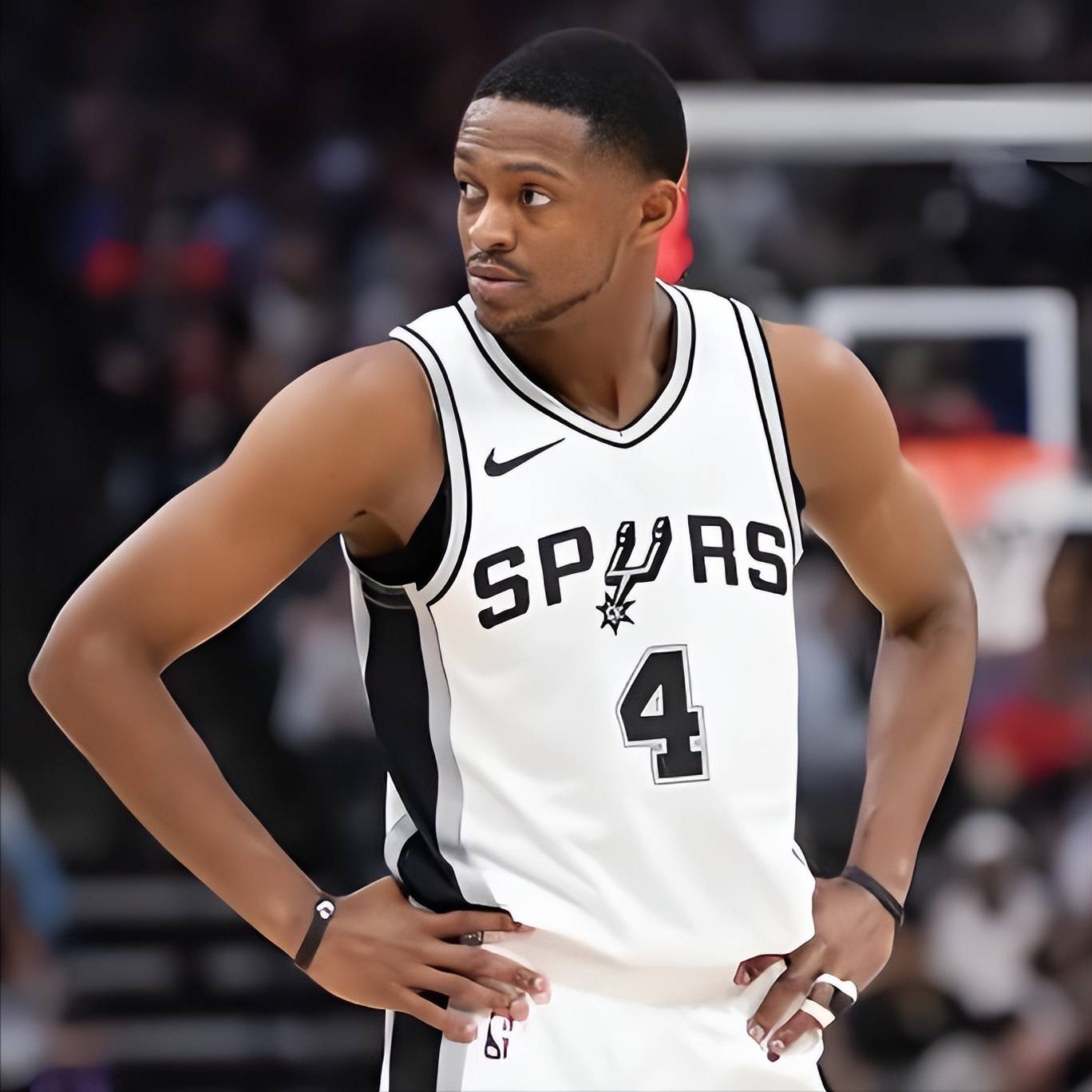 NBA，达龙·福尅(kè)斯续约评价