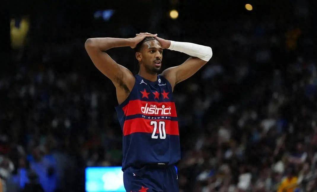 NBA一夜刷爆12项纪录！从字母哥到薩(sà)尔，这些数据太疯狂