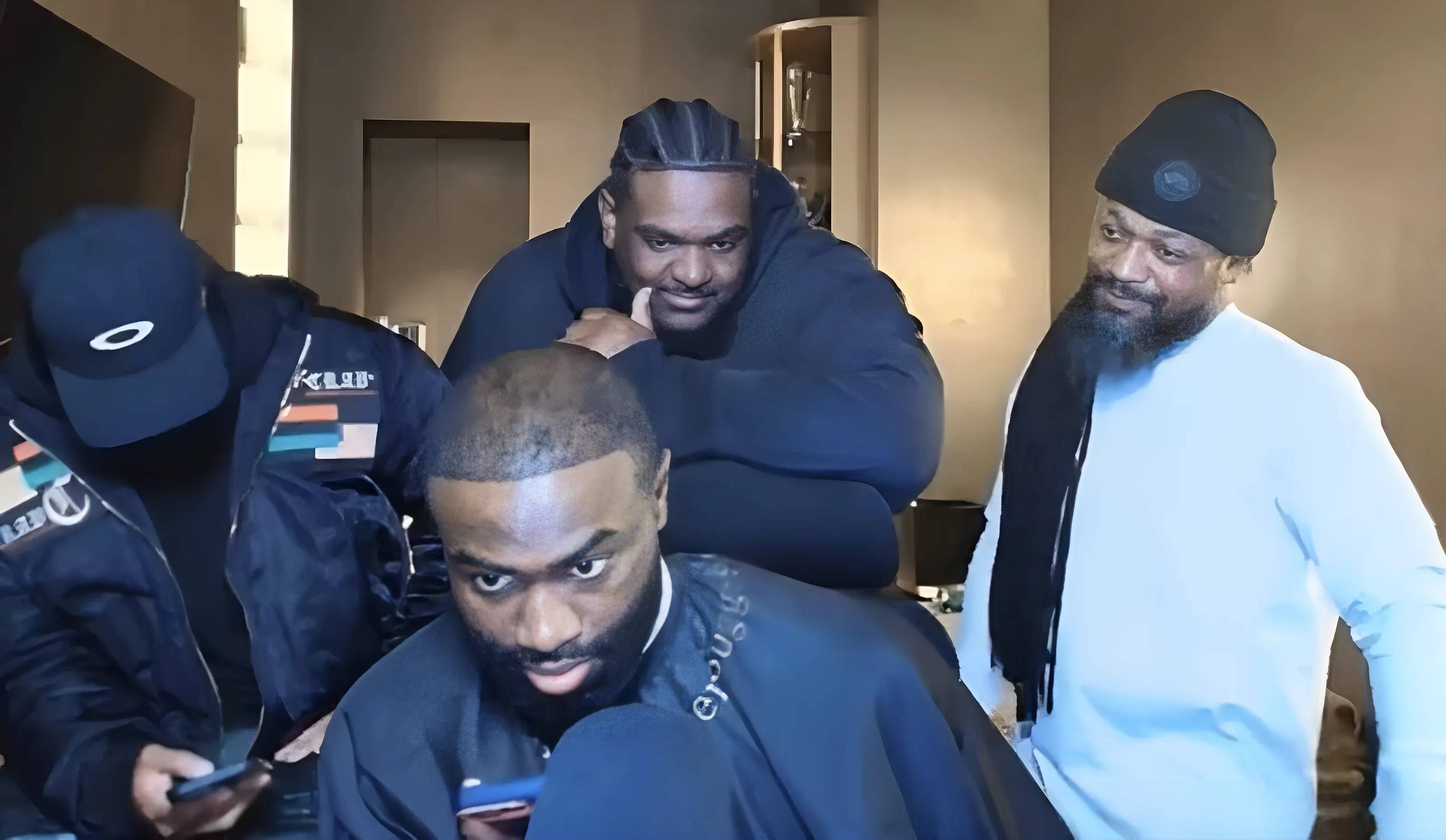 杰伦布朗直(zhí)麪(miàn)发型问题!留语音问詹姆斯,是否该去土耳其做植发!