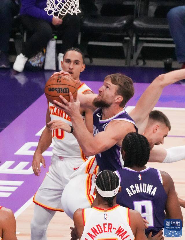 NBA常规赛|老(lǎo)鹰胜国王