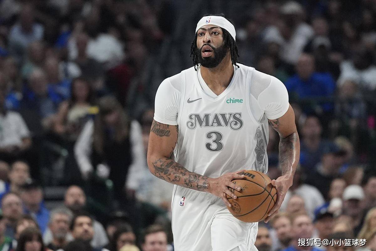 濃(nóng)眉三方交易加盟快船，哈登亲自出面招募，詹姆斯发表看法