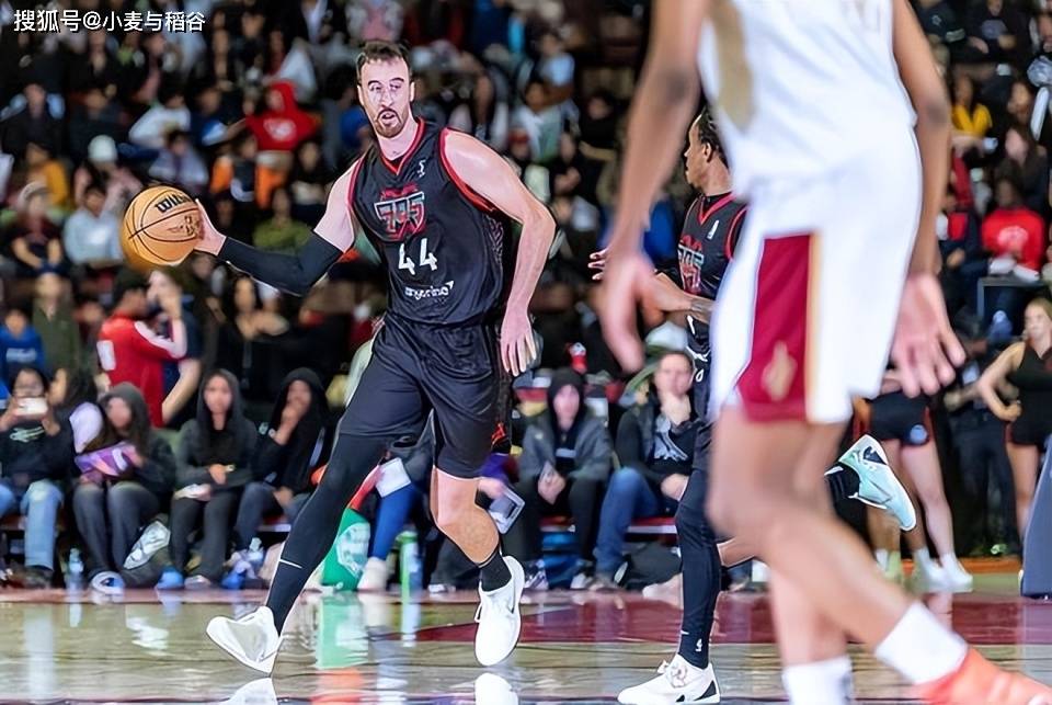 面对马刺拿下高(gāo)分!昔日黄蜂乐透秀还有机会重(zhòng)返(fǎn)NBA赛场吗?