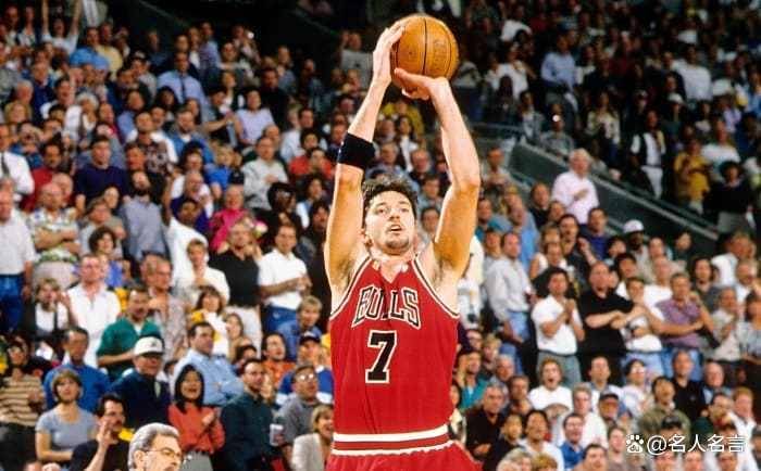 NBA史上(shàng)20大经典绝杀球：飞人乔丹两度上(shàng)榜(bǎng)