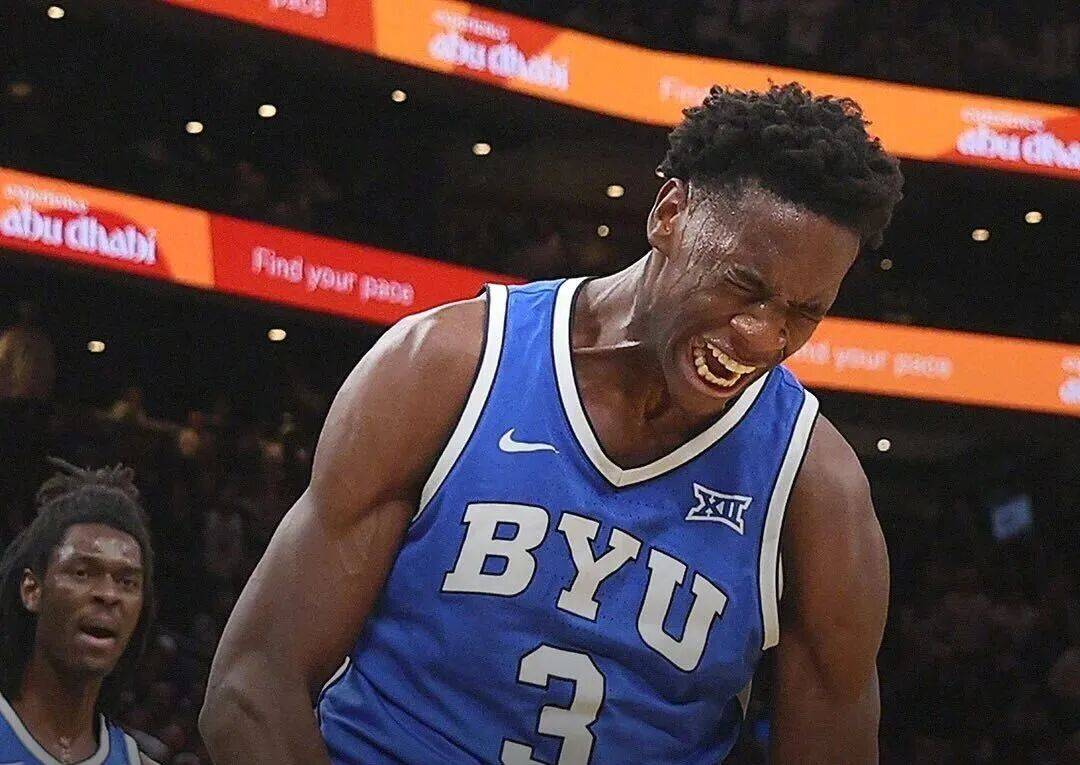 哈(hā)利伯顿不(bù)是吧！这太夸张了！