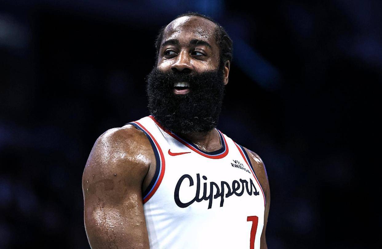 西部排名(míng)乱套！快船创NBA奇跡(jī)，掘金收(shōu)大礼，四队排名(míng)互换