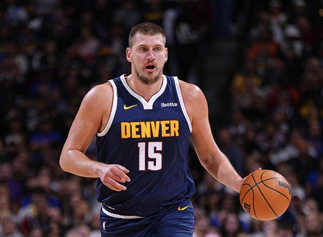 西部排名(míng)乱套！快船创NBA奇跡(jī)，掘金收(shōu)大礼，四队排名(míng)互换